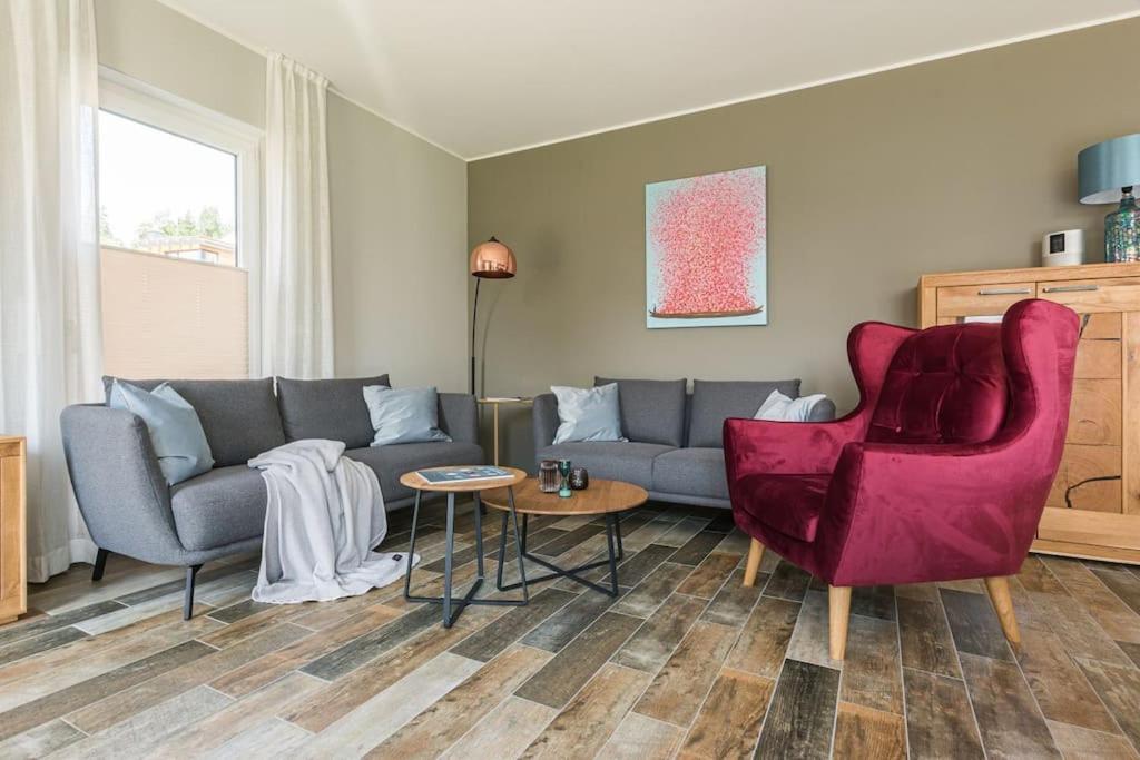 5 Sterne-Ferienhaus Eisvogel Am See Mit Sauna Und Kamin Krakow am See Exterior foto